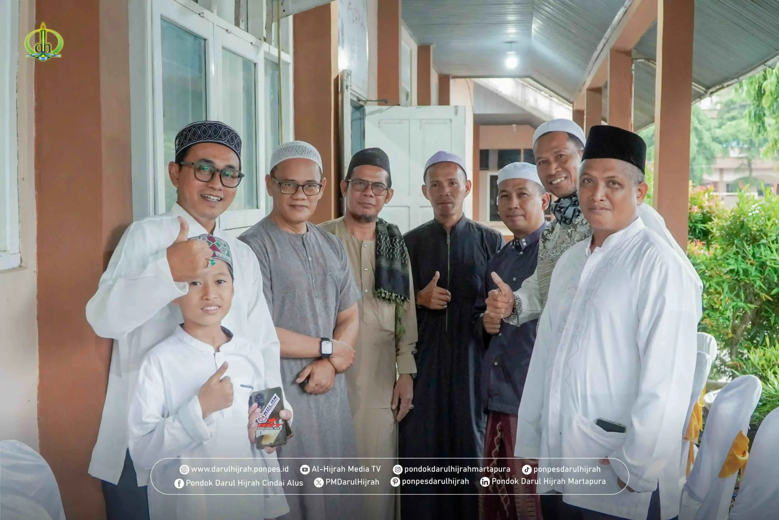 Angkata pertama saat berbuka puasa bersama