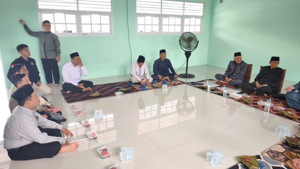 Suasana syukuran peresmian renovasi Gedung Al Arqam di Pondok Darul Hijrah
