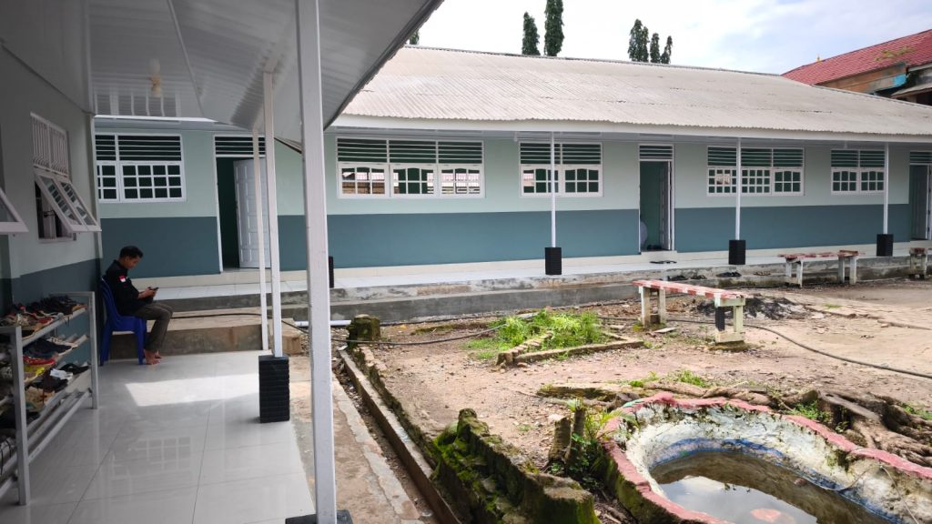 Santri menempati asrama yang telah direnovasi untuk kenyamanan belajar dan beribadah