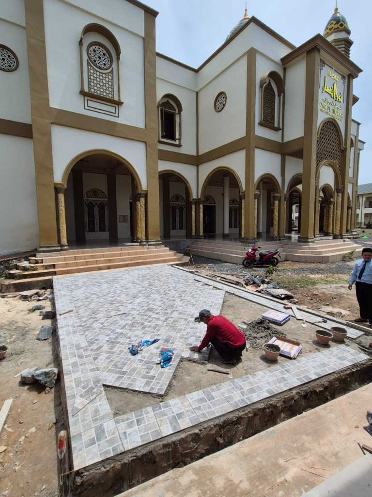 Ruang wudhu masjid yang bersih dan nyaman
