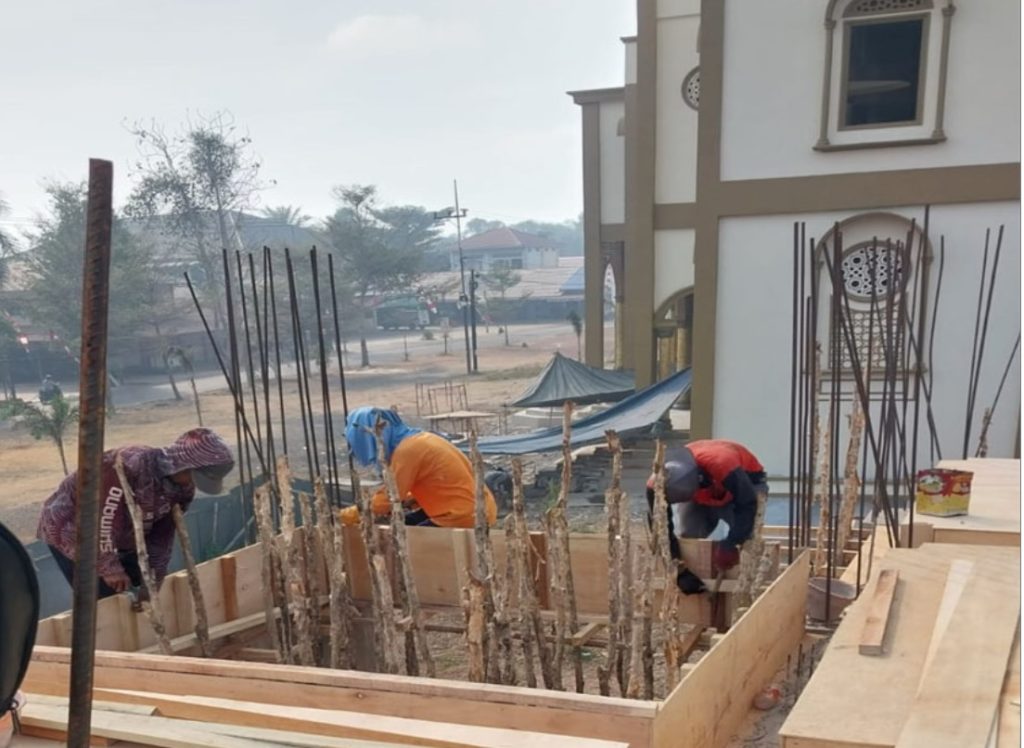 Proses pembangunan Mera Falakiyah