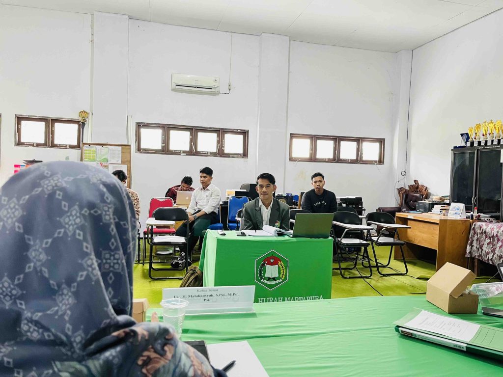 Prosesi Sidang Munaqasyah Skripsi STIT Darul Hijrah Martapura Kalimantan Selatan