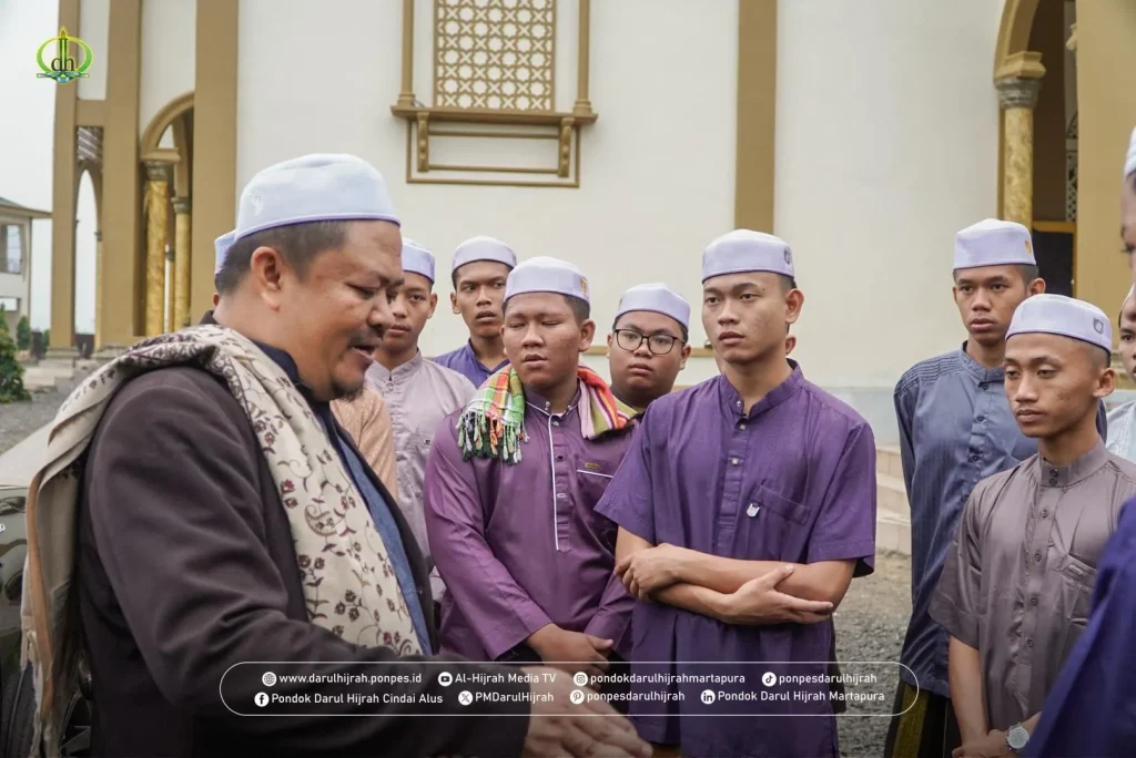 K.H. Abdul Qadir Kuliah Subuh tentang menjaga lisan saat berpuasa