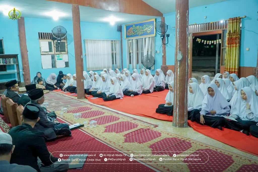 penyampaian etiket perpulangan santri oleh pimpinan pondok Darul Hijrah