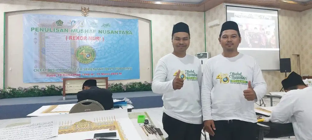Ust. Haril Anwar dan Ust. Husnul Mujahidi ikut berpartisipasi pada kegiatan penulisan mushaf nusantara secara serentak
