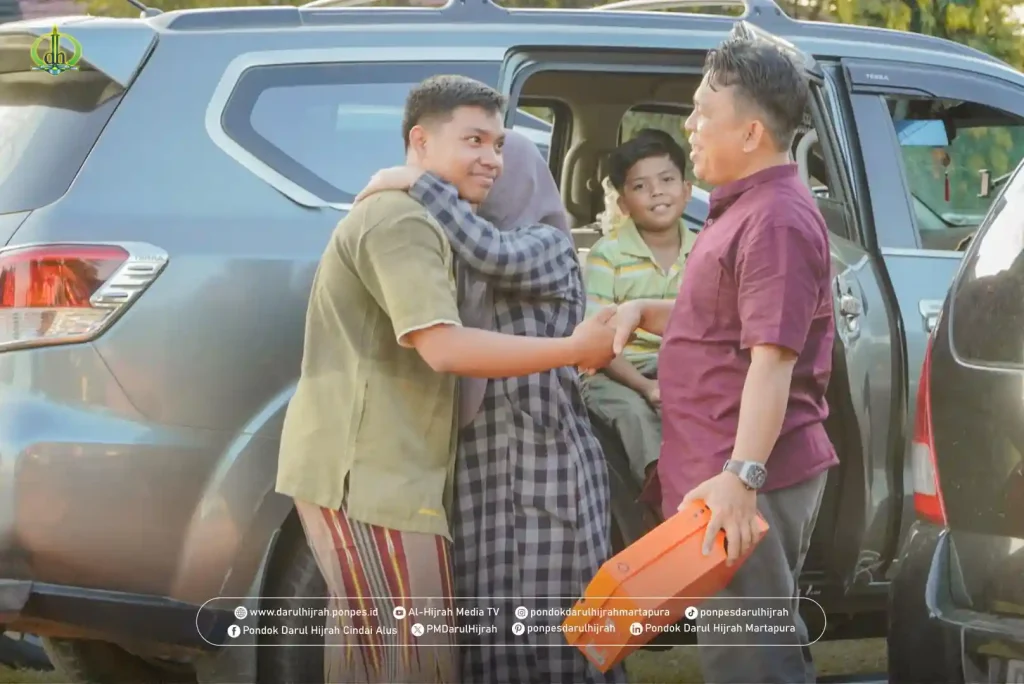berpamitan santri dengan orang tua pada kedatangan santri