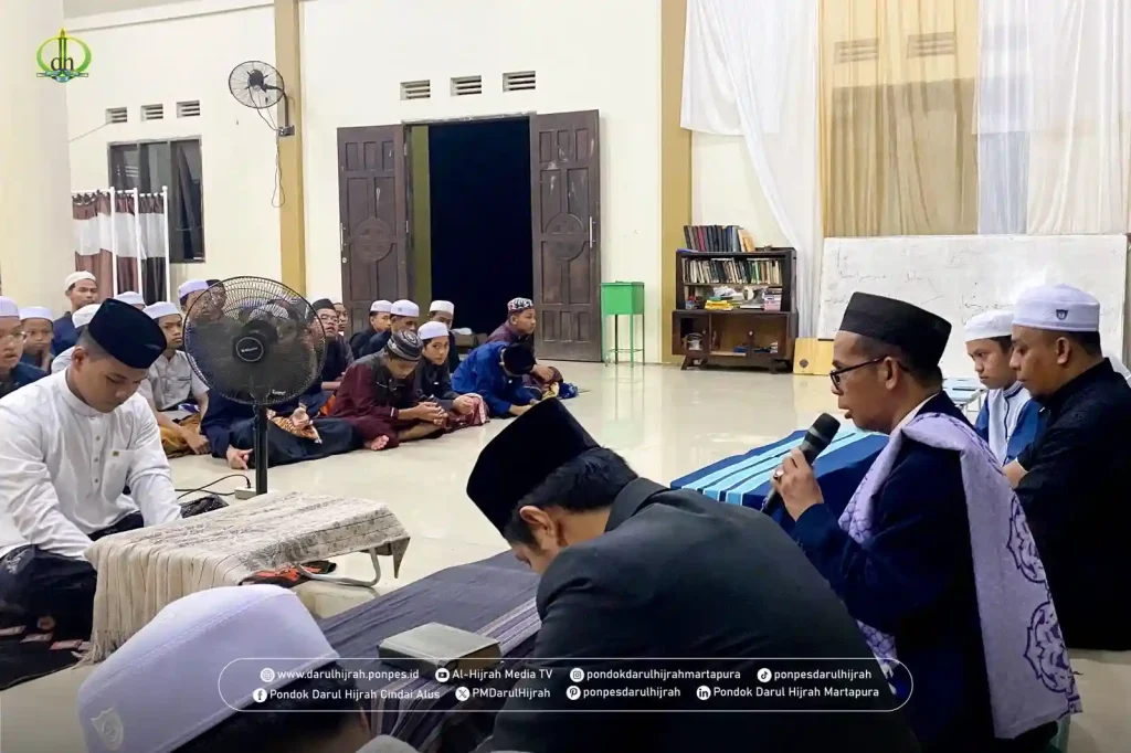 Wejangan Kiai Basuki Rahman kepada Gusti Muhammad Hanif Hidayat yang melaksanakan khataman quran 30 juz di PTQ Darul Hijrah 3