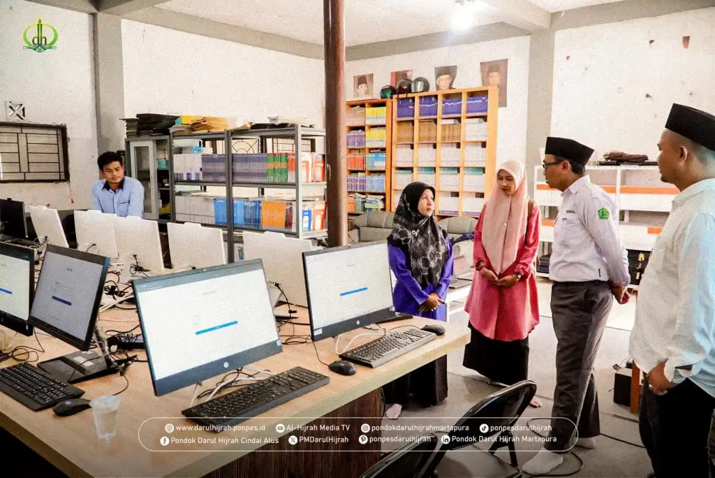 ruangan asesmen pisa 2025 indonesia di MA Darul Hijrah