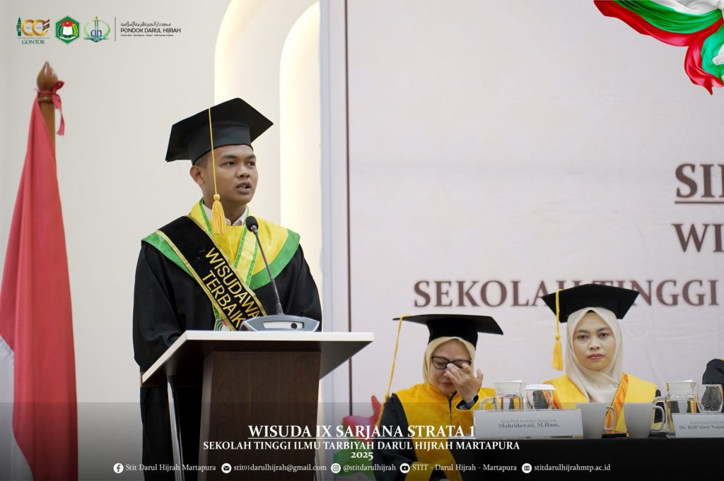 penyampaian sarjana yang meninggalkan oleh Muhammad Furqan An Najmi pada Wisuda Sarjana ix stit darul hijrah