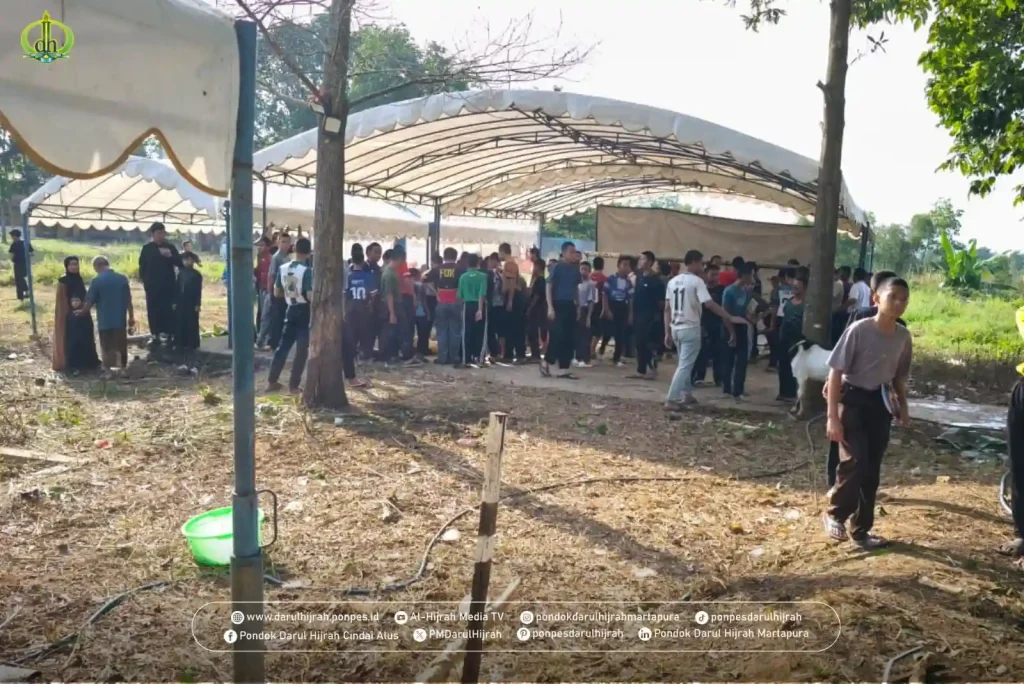 الله اكبر ولله الحمد Qurban di Pondok Darul Hijrah Cindai Alus Martapura Kalimantan selatan