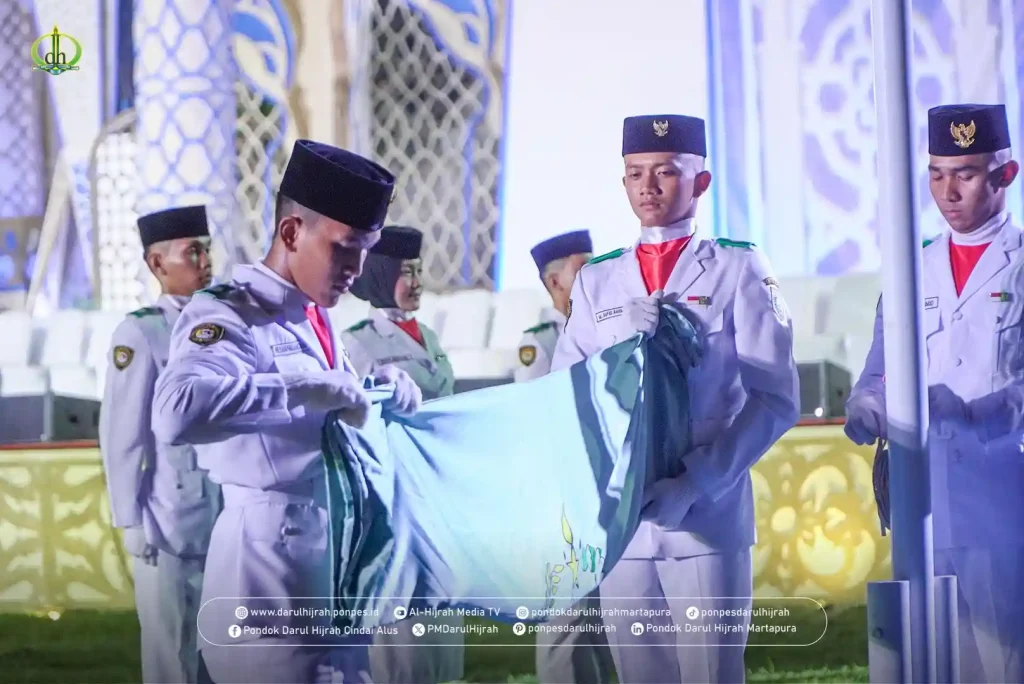 Penurunan Bendera MTQ xxxvi kalsel tahun 2025 berlangsung khidmat