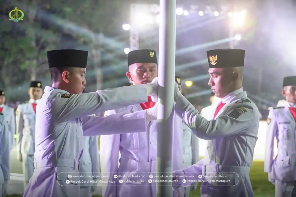 paskibra Darul Hijrah dalam kegiatan Penurunan Bendera MTQ xxxvi kalsel tahun 2025