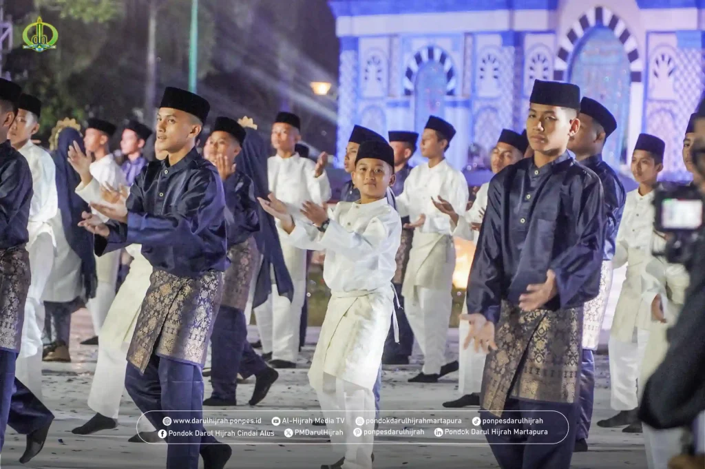 Pondok Pesantren Darul Hijrah ikut ramaikan MTQ XXXVI Kalsel tahun 2025 di Kabupaten Banjar dengan tari kolosal Islami