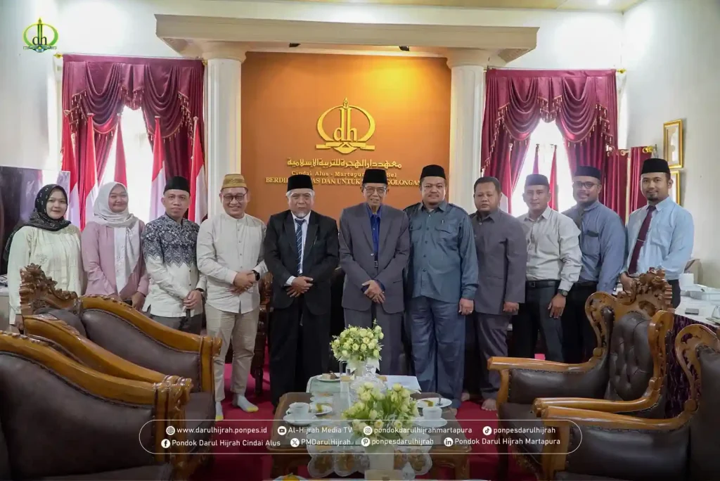 Silaturrahim dan sosialisasi Program Prioritas Kemenag 2025 Kampung Keren di Pondok Darul Hijrah Cindai Alus