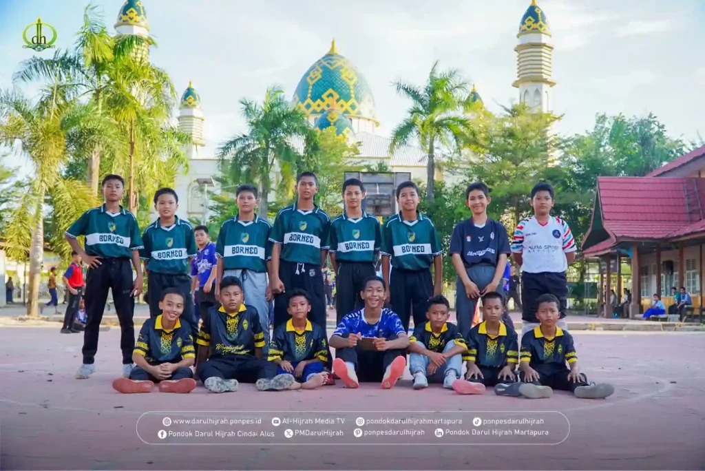 pertandingan futsal konsulat kalteng 2 vs konsulat kaltim-bar-tara di Pondok darul Hijrah Cindai Alus