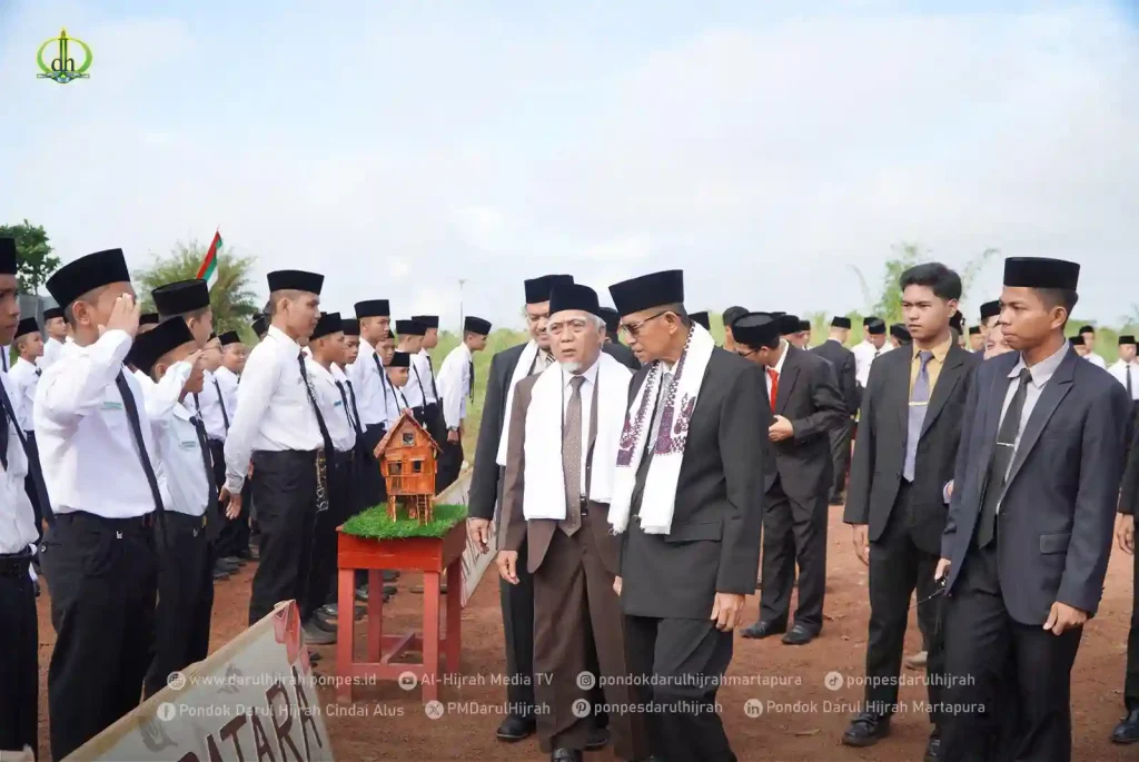 inspeksi apel tahunan 2025 oleh pimpinan pondok darul hijrah cindai alus