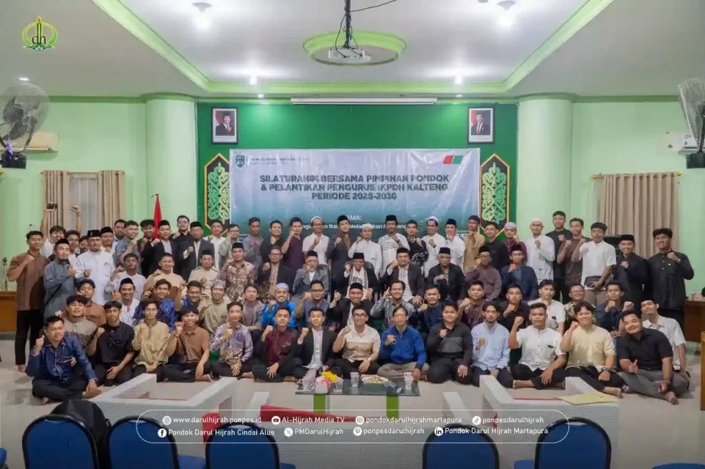 perfotoan setelah acara silaturahmi bersama dan pelantikan IKPDH Kalteng