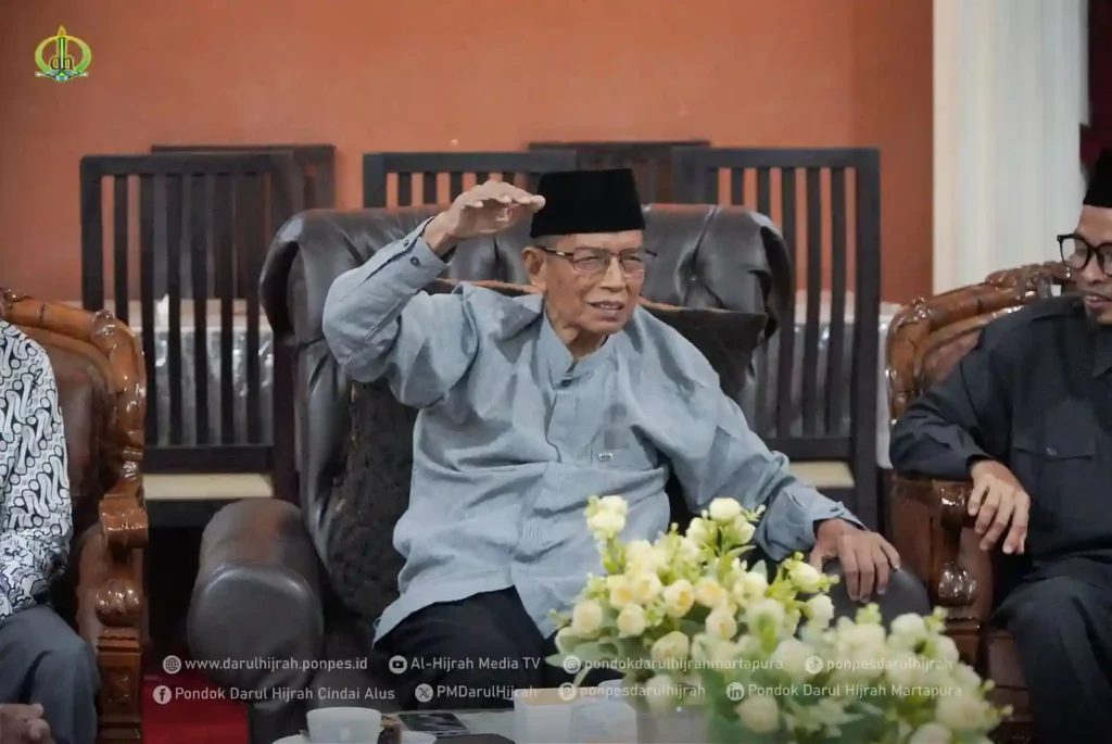 pimpinan pondok memberikan arahan kepada tim brida kalsel
