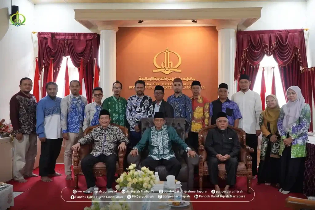 Prof.Dr.Phil Sahiron M.A hadir di Pondok Darul Hijrah Cindai Alus