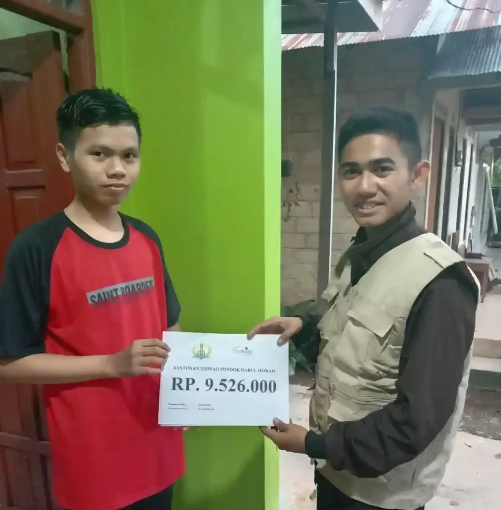 UPZ Darul Hijrah menyantuni Duafa