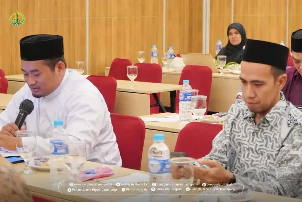 pengurus unit pengumpul zakat Pondok DArul Hijrah mengikuti kegiatan RKAT besama BAZNAS Kalsel