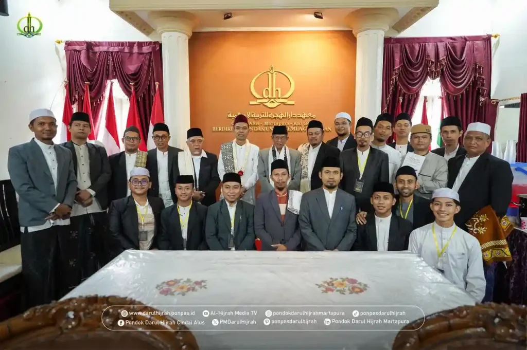 foto bersama pada saat tausiyah usta. Abdul somad tentang pesantren adalah jawaban